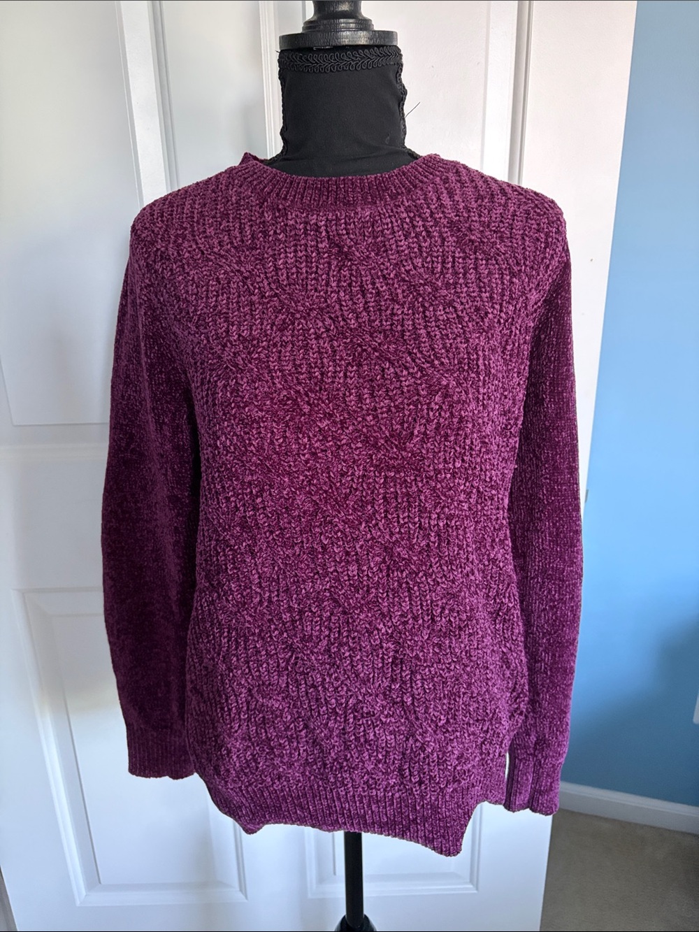 Women's Chenille Plum Cable-Knit Sweater